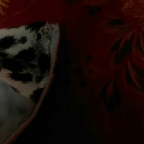 EVAN PICONE SKIRT- Waist 19.5" Flat - Picture 9 of 9